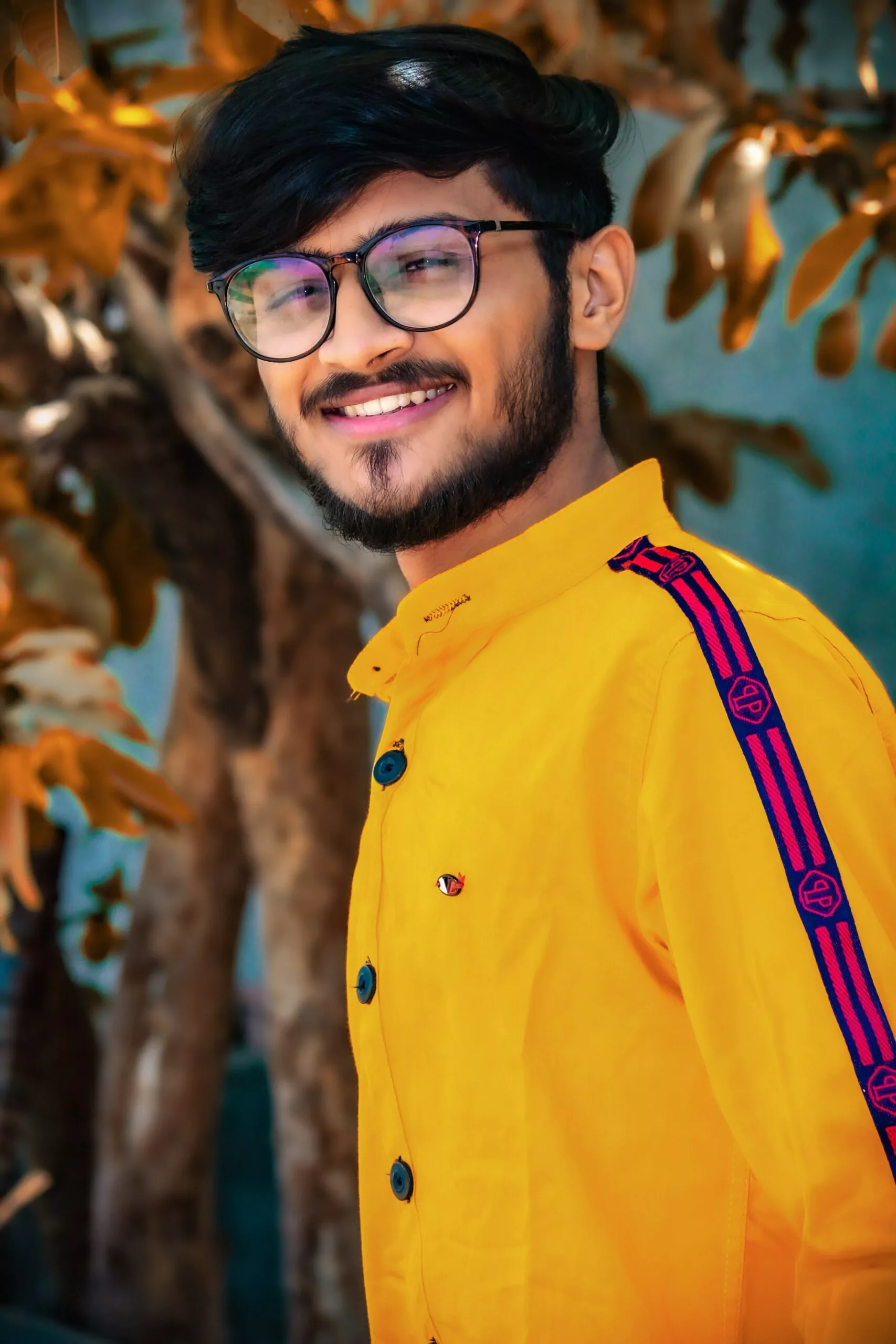 Gotam Shah is the author of ikofxm.com.